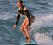 Cameron Diaz, une véritable accro du surf... On sait d'où lui vient sa jolie silhouette ! 