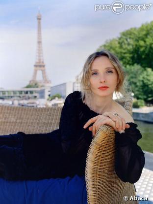 Julie Deply