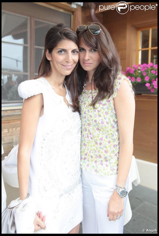 Hoda Roche et Alexandra Pastor lors de la journée de baptême de Joy à Gstaad en Suisse le 5 juillet 2009