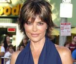 Lisa Rinna, lors de l'avant-première d' Orphan , au Mann's Village Theatre de West Hollywood, à Los Angeles, le 21 juillet 2009 !