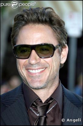 Robert Downey Jr., lors de l'avant-première d' Orphan , au Mann's Village Theatre de West Hollywood, à Los Angeles, le 21 juillet 2009 !