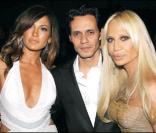 Monsieur et Madame Anthony accompagnés de la fameuse Donatella Versace.  