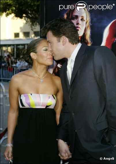  L'acteur Ben Affleck partagera sa vie pendant deux ans. Le couple se sépare en 2004. 
 &nbsp; 