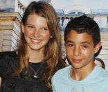 Joséphine Japy et Samy Seghir, lors de l'avant-première de  Neuilly-sa-Mère , au Gaumont Marignan, à Paris, le 23 juillet 2009 !