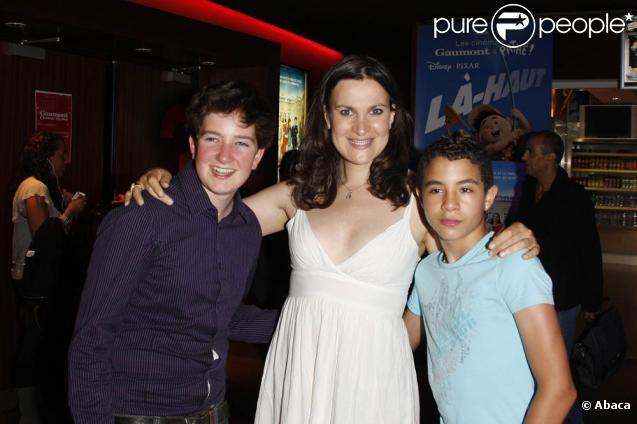 Jeremy Denisty, Armelle et Samy Seghir, lors de l'avant-première de  Neuilly-sa-Mère , au Gaumont Marignan, à Paris, le 23 juillet 2009 !