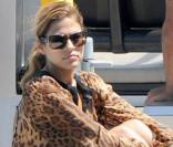Eva Mendes, lors de vacances avec son chéri, sur le yacht de Dolce & Gabbana, au large de Portofino, en juillet 2009 !