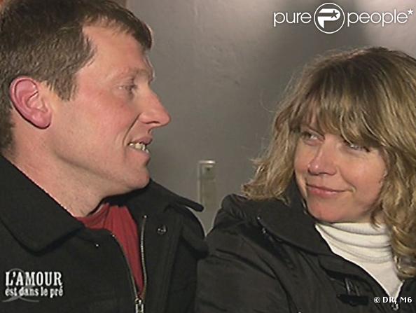 Entre Jean-Paul et Cécile, c'est l'amour silencieux. Ils sont presque aussi bavards en vrai qu'en photo. Sympa ! Note pour moi-même : penser à les inviter à la maison pour Noël.  