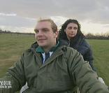 Fabien, alias Tarzan, a craqué pour Charline, alias Jane. Ils voient l'avenir ensemble, même s'ils ne regardent pas dans la même direction.  