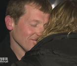 Jean-Paul est amoureux... et en plus, elle sent bon. Ça va le changer des vaches.  