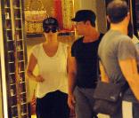 Jennifer Lopez fait du shopping à Rome, via Condotti 