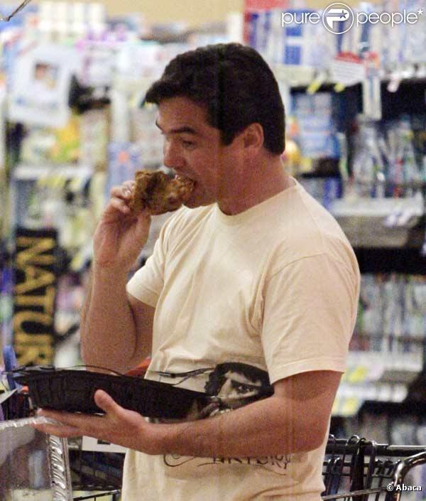 Dean Cain dans un supermarché de Malibu avec son fils Christopher