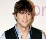 Ashton Kutcher, au Palms de Las Vegas, à l'occasion de l'avant-première de  Toy Boy , le 5 août 2009 !