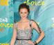 Leighton Meester. Celle qui joue  Blair Waldorf  dans  Gossip Girl , arbore une tenue irréprochable. Elle a opté pour une robe rayée Louis Vuitton, réhaussée de chaussures acidulées. Le duo gagnant ! En accesssoire : la sacoche Nina Ricci.