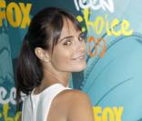 Jordana Brewster a opté pour du blanc... mais les garçons en rougissent de plaisir ! 