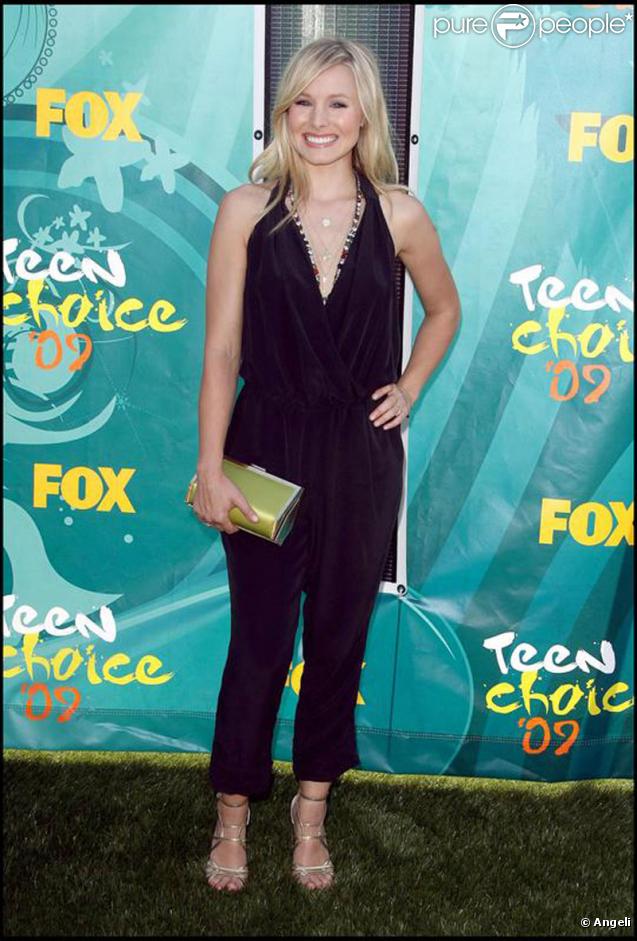 Kristen Bell s'est différenciée : pas de mini-jupe, mais une ravissante combinaison ! On valide ! 