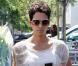 Halle Berry a déniché le top le plus bizarre de la semaine... Admirez son étrange look !
