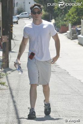 Chris Pine dans le quartier de Silver Lake à Los Angeles le 14 août 2009
