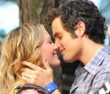 Hilary Duff et Penn Badgley sur le tournage de Gossip Girl