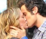 Hilary Duff et Penn Badgley sur le tournage de Gossip Girl