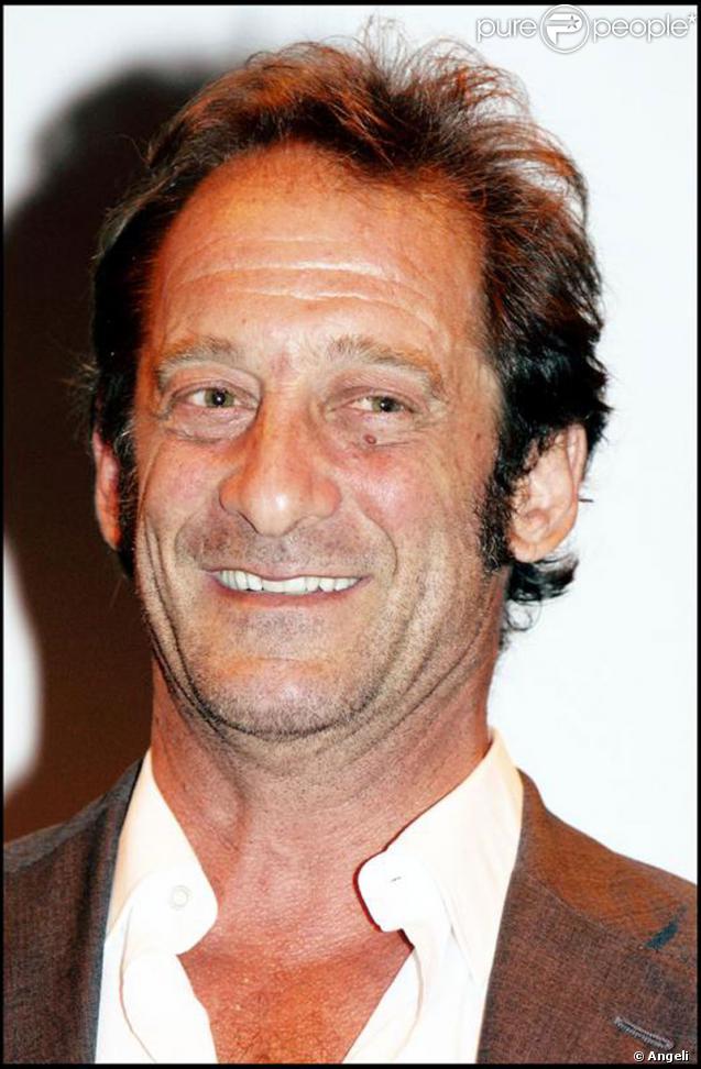 Dans  Pour Elle , Vincent Lindon joue le mari de l'actrice Diane Kruger. Il tente de la faire évader de prison.  