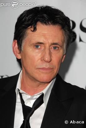 Gabriel Byrne faisait partie du casting  Nom de code Nina . 
 &nbsp;