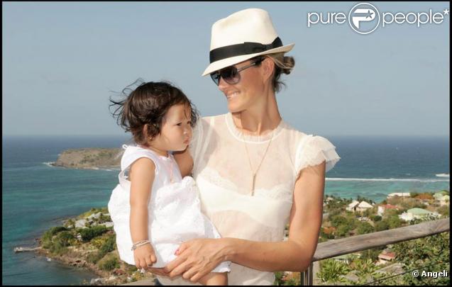 Laeticia et Joy à St Barth, le 13 août 2009