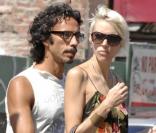 Carlos Leon en promenade avec sa girlfriend, à New York, le 30 août 2009 !