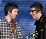 Noel et Liam Gallagher du groupe Oasis