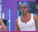 Après la battle, chacun se félicite... Même Cindy est gentille avec Jonathan !