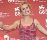 Sandrine Bonnaire lors du photocall des membres du jury de la 66e Mostra de Venise le 3 septembre 2009