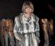 Anna Wintour dans un manteau tout en fourrure à l'inauguration de la nouvelle collection de prêt-à-porter Giorgio Armani, le 19 février 2007 