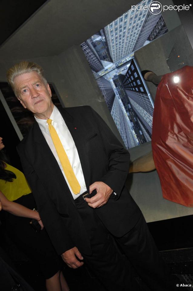 David Lynch, à l'occasion de l'inauguration de son exposition d'art aux Galeries Lafayette, sur le boulevard Haussmann, à Paris, le 8 septembre 2009 !
