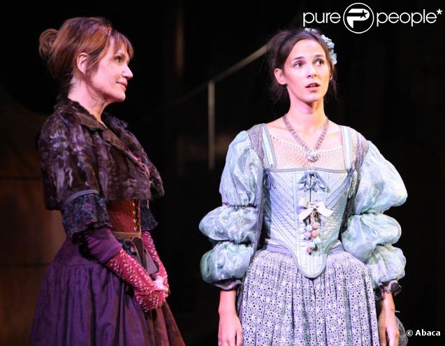 Clémentine Célarié et Emilie Chesnais lors de la générale de La Servante Amoureuse, le 8 septembre 2009 au Théâtre Hébertot