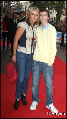 Patsy Kensit avec son fils Lennon, à l'occasion de l'avant-première de  The Firm , au Vue de Leicester Square, à Londres, le 10 septembre 2009 !