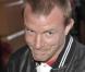 Guy Ritchie et son gâteau d'anniversaire pour ses 41 ans, à l'occasion de l'avant-première de  The Firm , au Vue de Leicester Square, à Londres, le 10 septembre 2009 !