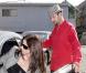 Quand Courteney Cox monte en voiture c'est son David Arquette de mari qui lui tient la porte. Les parents de la petite Coco sont amoureux comme au premier jour !