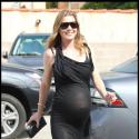 Ellen Pompeo, très enceinte et très moulée dans sa robe : le jour J approche... son sourire revient !