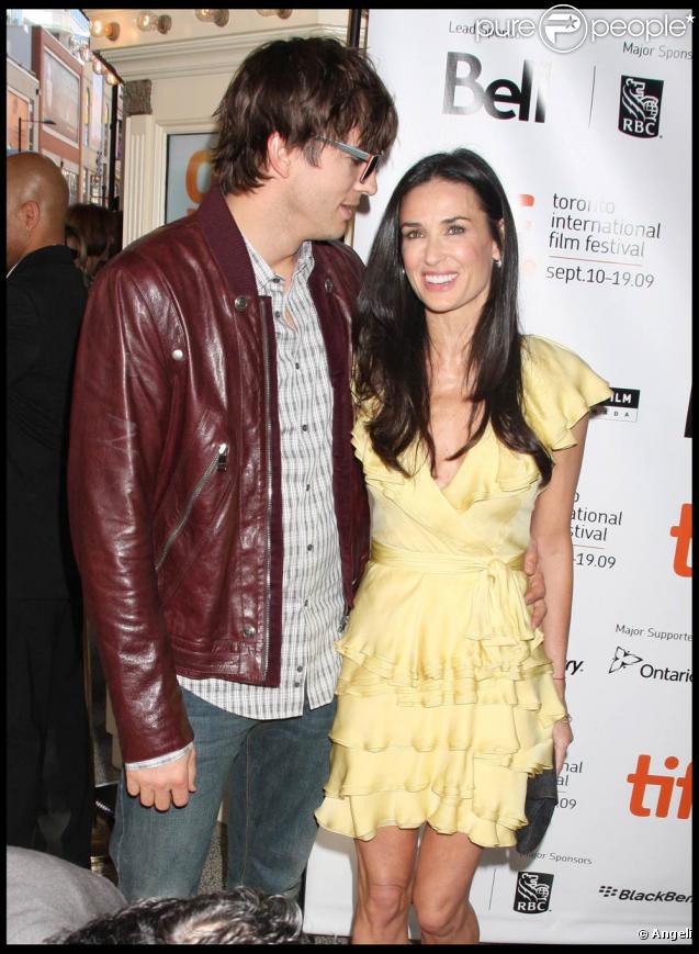 Ashton Kutcher et sa femme Demi Moore, à l'occasion de la présentation de  The Joneses , au Festival International du Film de Toronto, le 13 septembre 2009 !