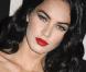 La torride Megan Fox est toujours impeccable des sourcils à la bouche, en passant par le teint et le regard bien sûr ! N'est pas une bombe sexy qui veut !