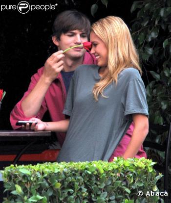 Ashton Kutcher et Jessica Alba sur le tournage de Valentine's Day