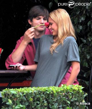 Ashton Kutcher et Jessica Alba sur le tournage de Valentine's Day