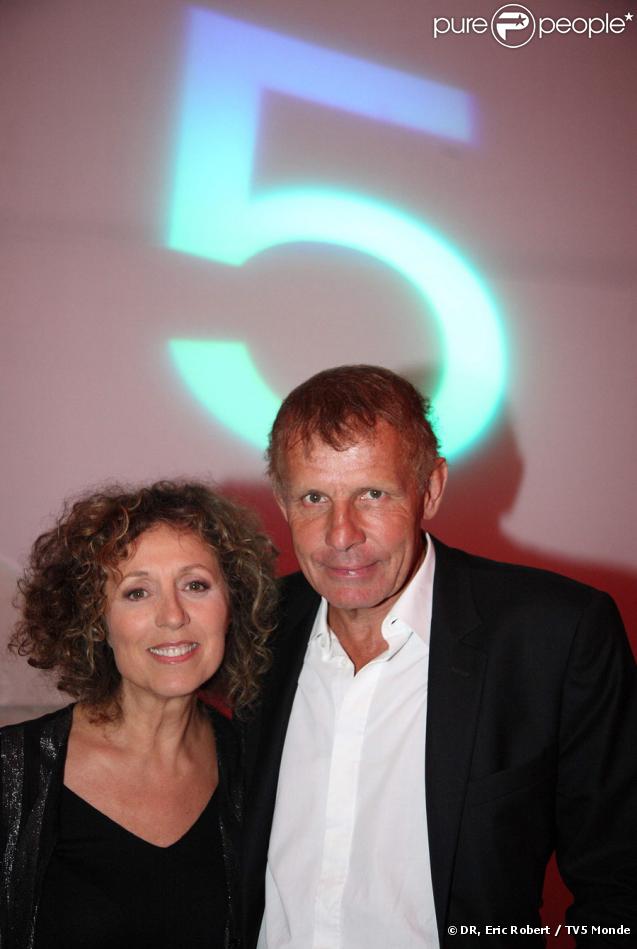 Mireille Dumas et Patrick Poivre d'Arvor lors de la soirée spéciale 25 ans de TV5 Monde le 17 septembre 2009 à Paris