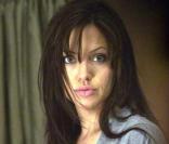 Ethan Hawke mettant à nu la poitrine d'Angelina Jolie... Une scène d'amour très hot ! Regardez !