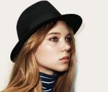 Léa Seydoux pour Uniqlo