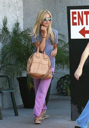 Ashley Tisdale à Los Angeles, le 23 septembre 2009
