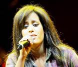 Amel Bent revient avec  Où je vais , le premier single extrait de son troisième album, à paraître le 4 décembre.
