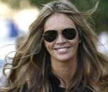Elle MacPherson s\'offre une petite balade à Londres