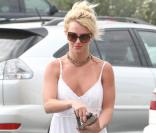 Britney s'offre une séance de shopping à Malibu, le 29 septembre.