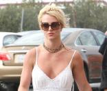 Britney s'offre une séance de shopping à Malibu, le 29 septembre.