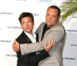 Jason Bateman et Vince Vaughn sont d'humeur câline... On va les laisser, hein...